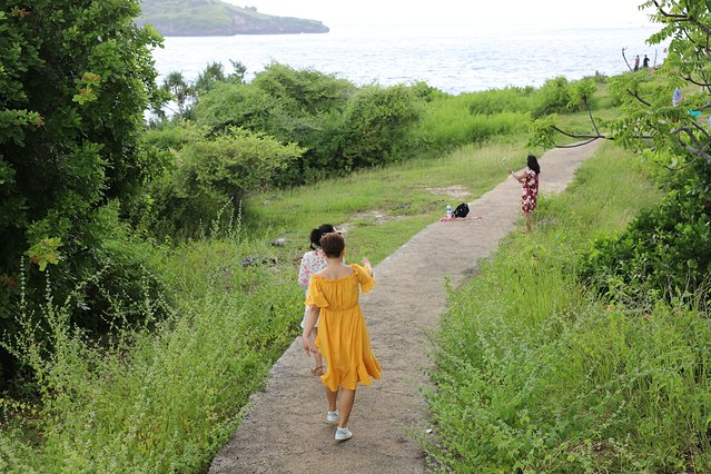 巴厘岛漂流跟团游一日游,巴厘岛冲浪潜水行程推荐