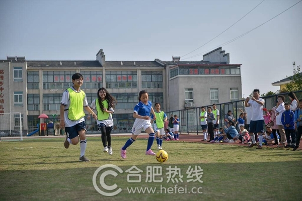 爱·相伴·未来合肥宝利丰宝马“BMW童悦之家”落成典礼暨快乐足球队成立仪式合肥站圆满落幕