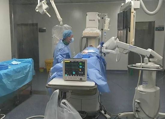 芙蓉王烟盒底部288888是什么意思,芙蓉王烟盒上的提示为什么不一样