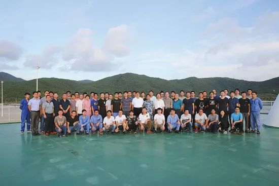 青分享|一条微博热评引发的思考，网友：“这才是新青年”