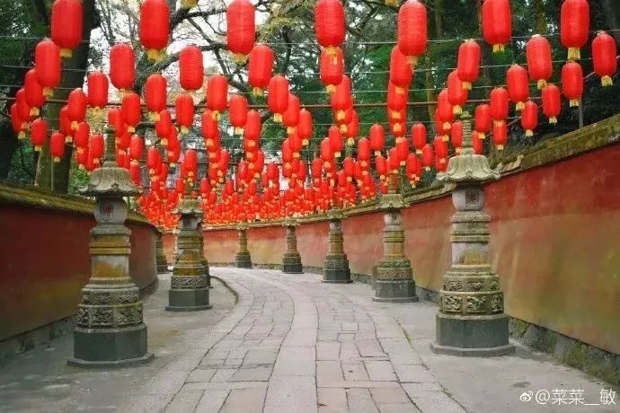 地铁2号线试乘券领取现场超火爆!我们汇总了沿线美景美食!