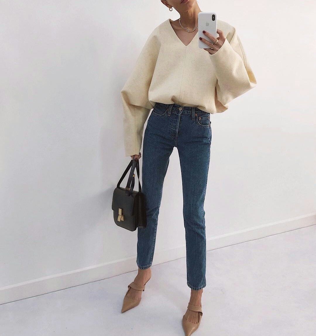 吴宣仪穿深v长裙,吴宣仪深v长裙