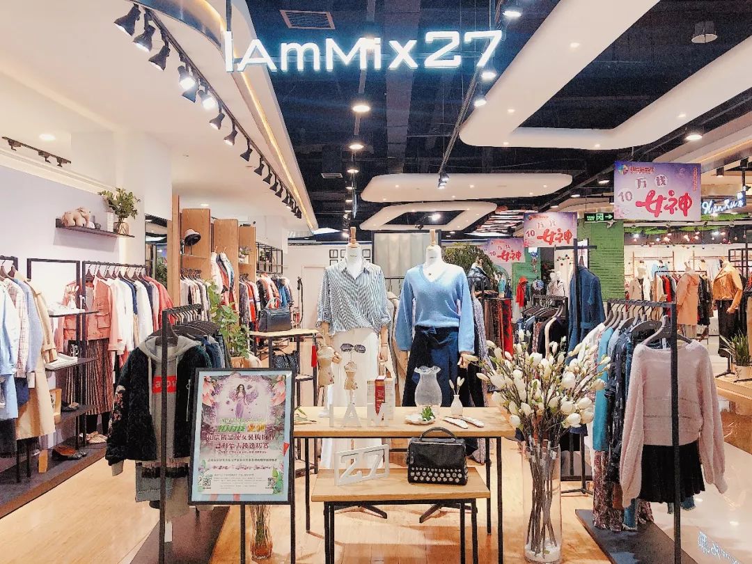 十堰美女千千万,昨天邮电街上就占了一大半!啥情况?