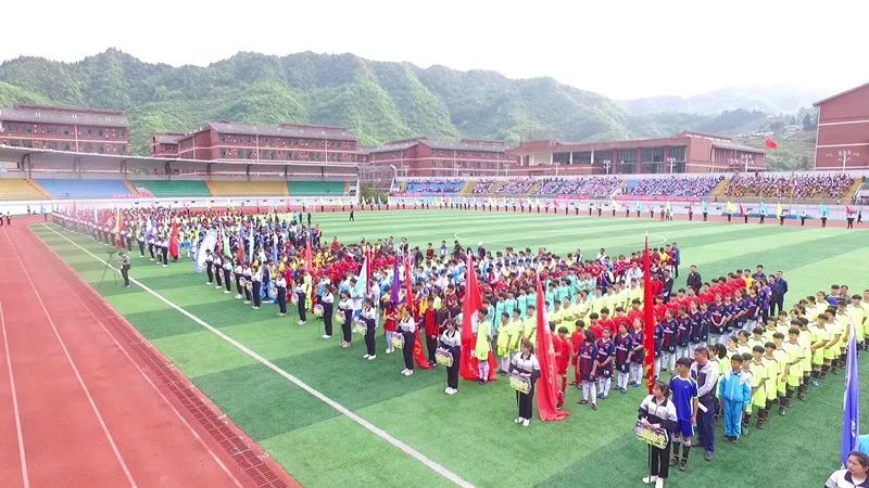 【多图】将来靠你们了！习水县校园足球三级联赛开赛