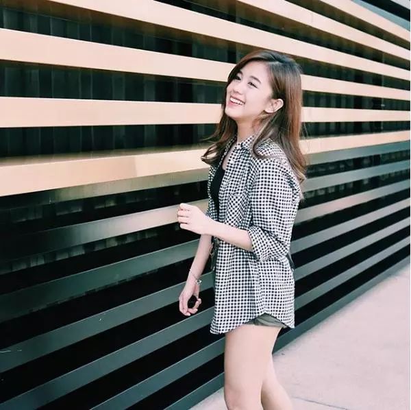 拍出大长腿怎么操作,拍出逆天长腿照只需一点点小技巧