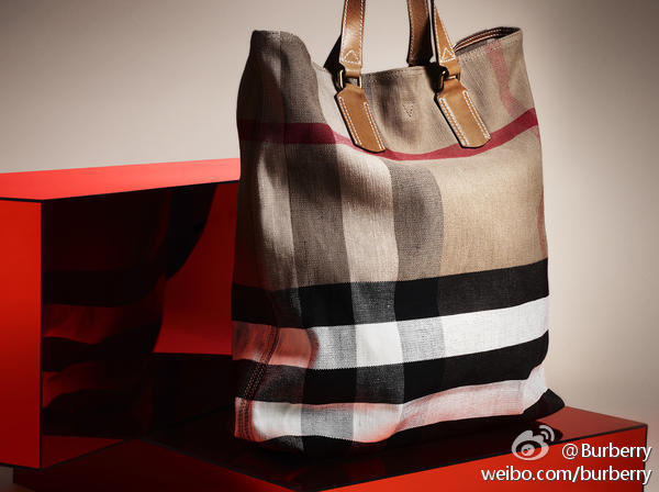 好看又时髦帆布包推荐,卢浮宫博物馆联名帆布包