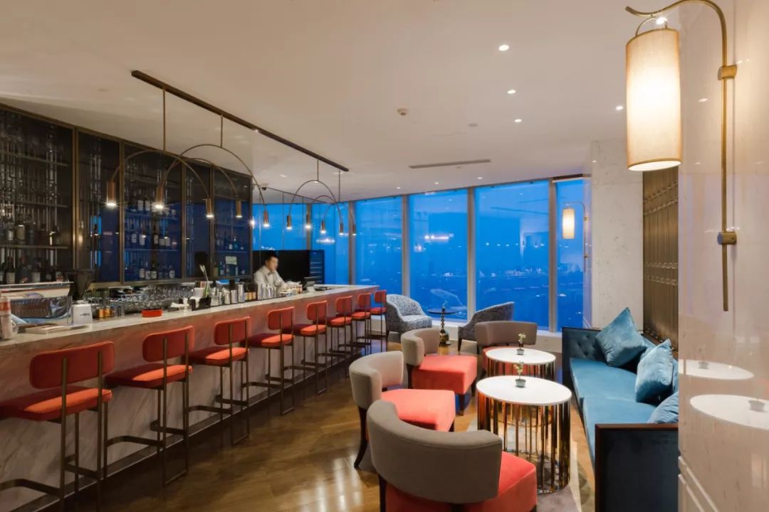 在重庆之巅，住云端奢居吃米其林大餐，刷新山城奢华新高度！