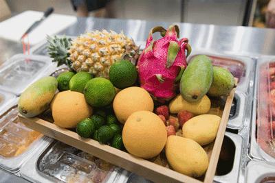 5个1定要去这里的理由:奶茶买一送一、蛋糕免费吃,还有iphoneXR可以…