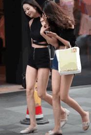 裸感美腿|1瓶=20双*袜丝**！3秒喷出“裸感”大美腿！隐形毛孔、鸡皮肤！短裙绝配