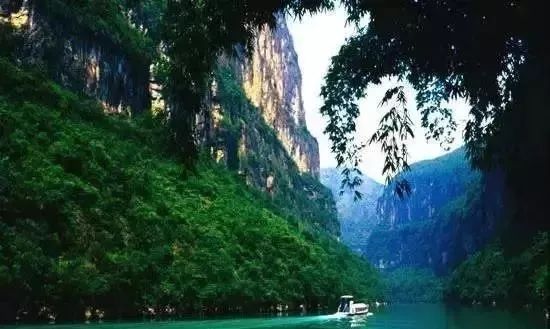 不必远行自有风景,不必远行在家度假