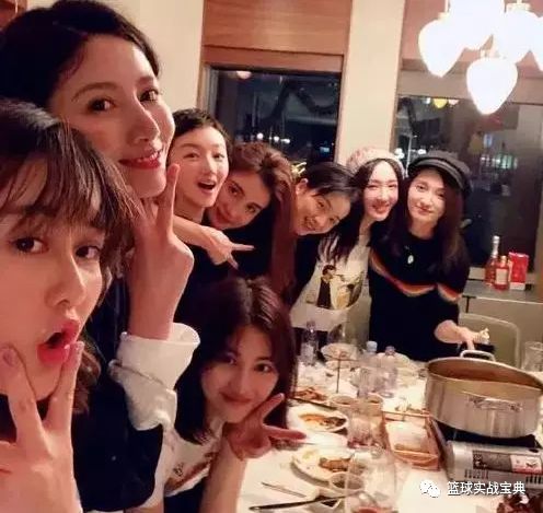 富二代装穷参加同学聚会,最丑女董事长装穷参加同学聚会