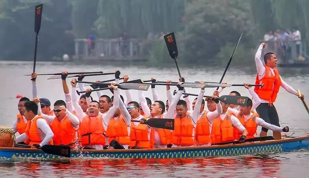 成都特警夜巡,成都特警最新消息