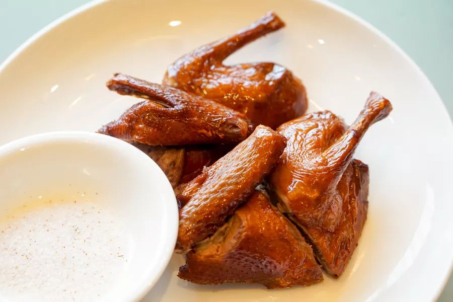 曾任职米其林一星！20年经验大厨匠心打造！JW万豪酒店74道港式料理畅吃宴！