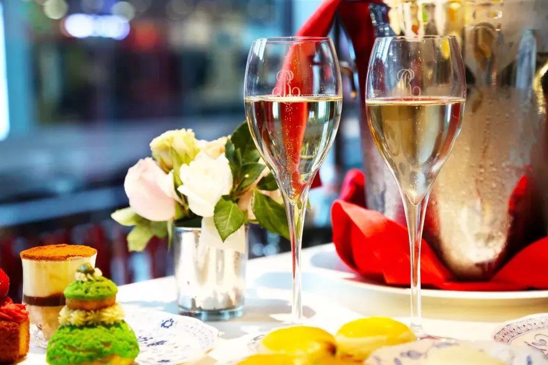 这个周末的时光很愉快,这个周末的美好生活