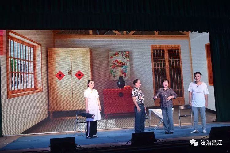 昌江扫黑除恶专项斗争《日照大园》走进海南矿业股份有限公司