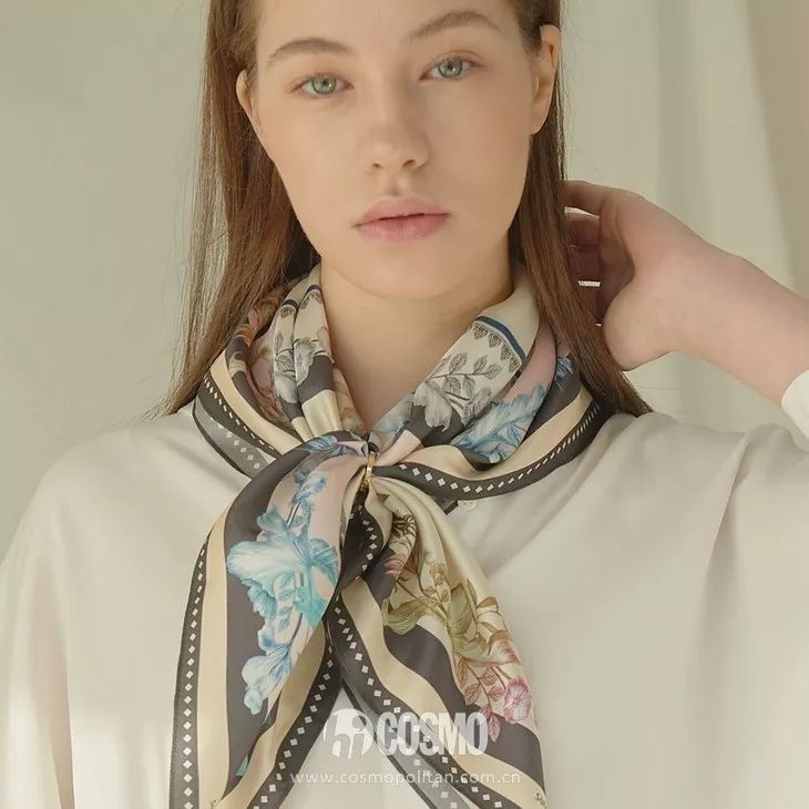 朴敏英healer同款针织衫,朴敏英穿高领毛衣图片