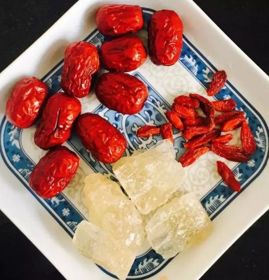 怎样煮银耳汤才会好喝,银耳汤怎么煮比较好吃