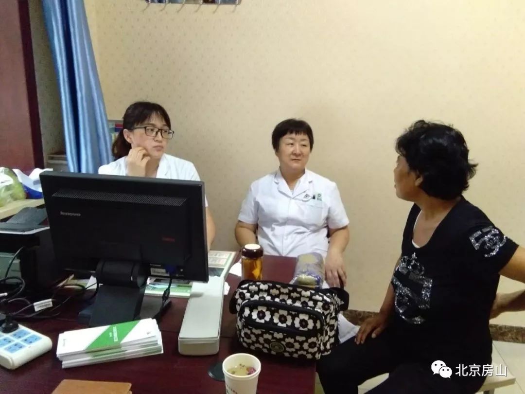 “张红医生是我们健康的守卫者！”