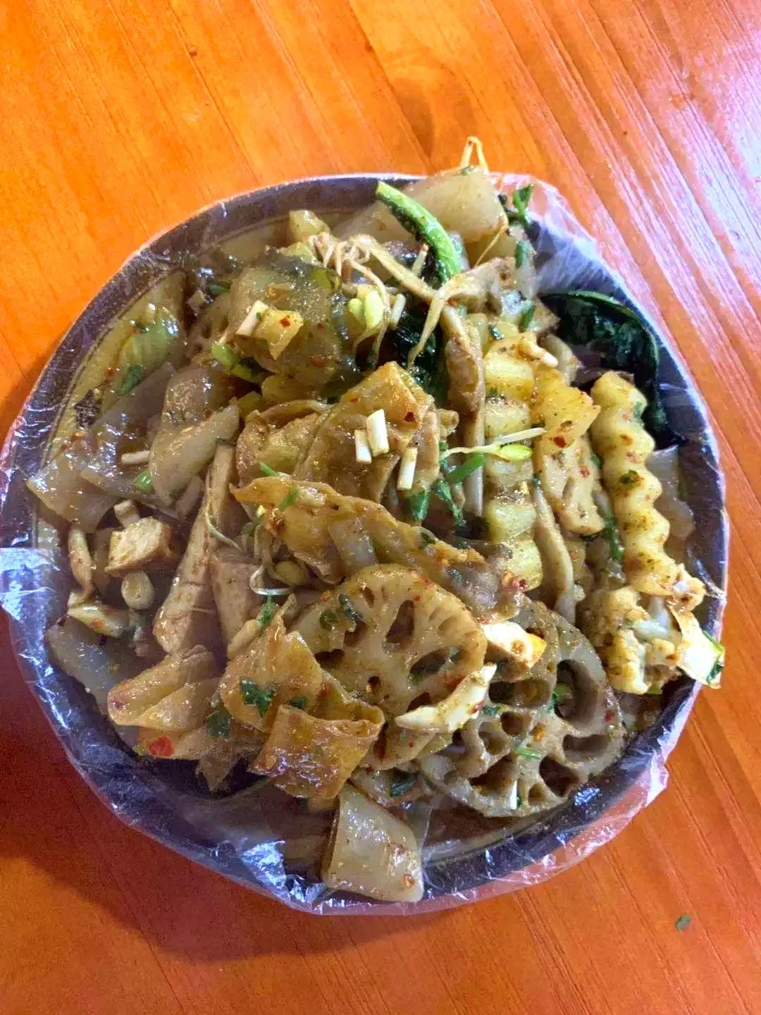 冰粉夏季糖水,冰冻西米露凉粉