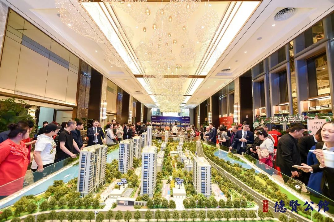 秦皇岛马拉松开跑完整视频,秦皇岛马拉松抢眼镜头