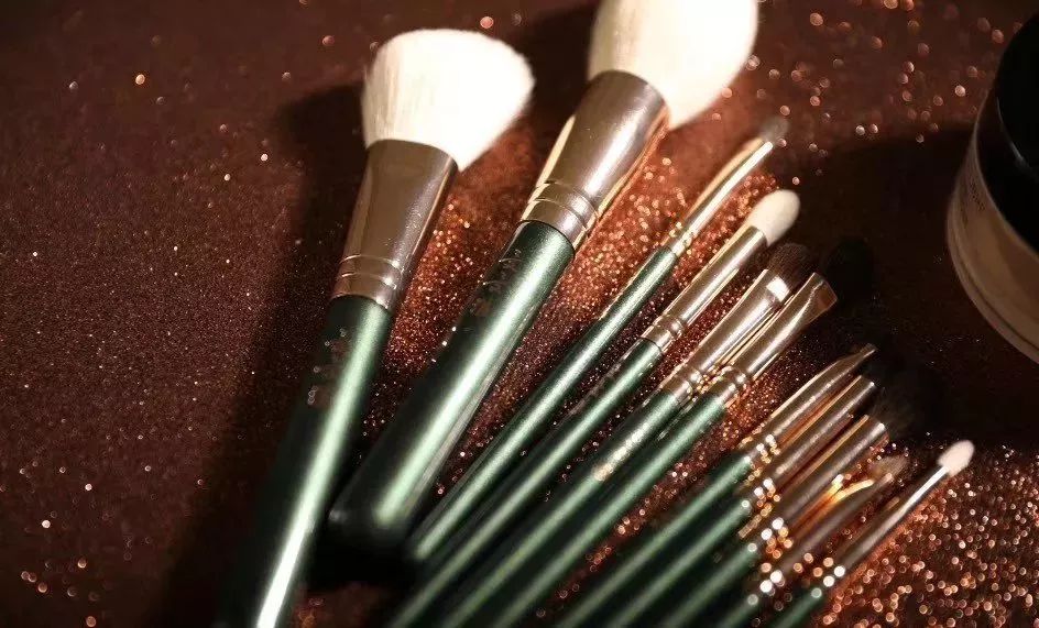 吴昕用什么气垫好用,吴昕粉底液怎么样