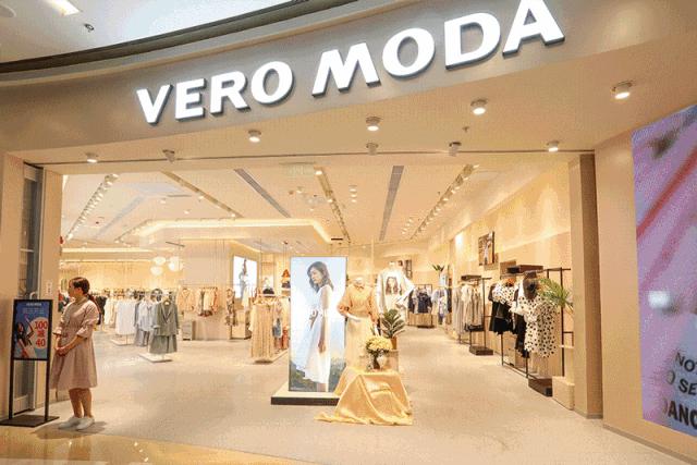 新店开业10w人围观,开业典礼1万人围观