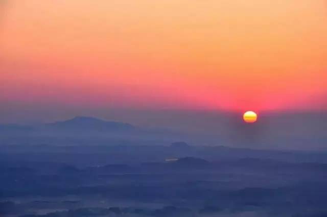 语言大多数是假的经历才是真的,语言很多时候都是假的句子