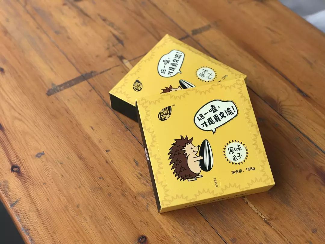 百万大学青年免费狂欢!AJ鞋展、街球大神空降,超多福利拿到手软!