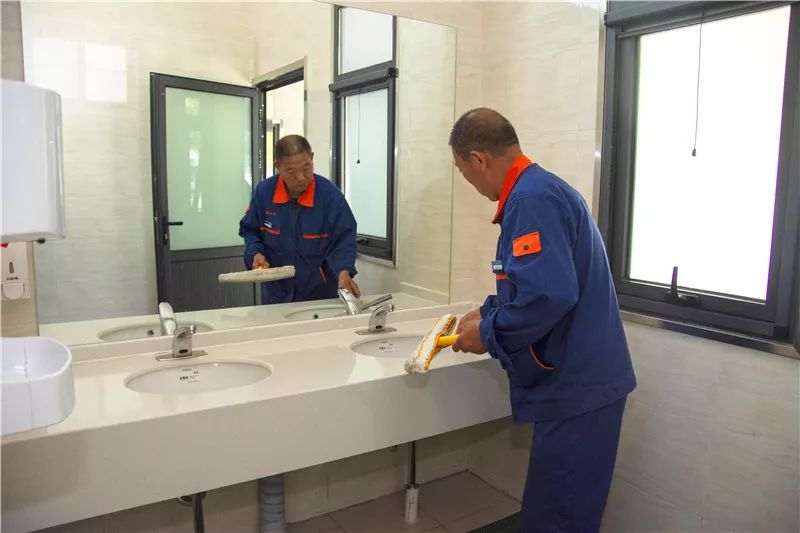 滨海集装箱厕所,滨海泰达五星级公共厕所