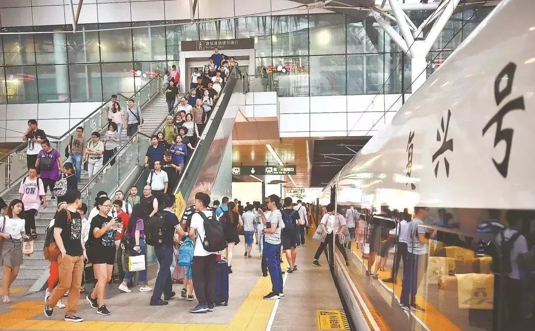 如何直接购买往返火车票,最新最实用的购买火车票攻略