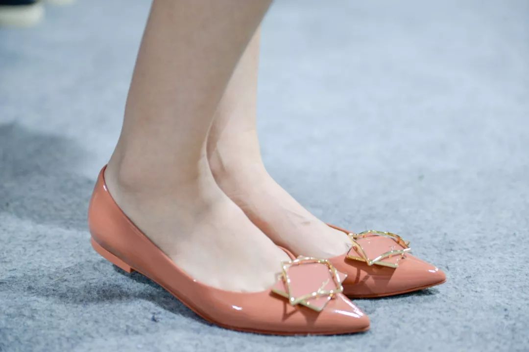 金利来特卖199元起,金利来4件5折