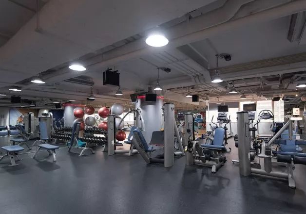 你以为只有Facebook员工福利这么牛？其实香港不少公司福利都很棒！