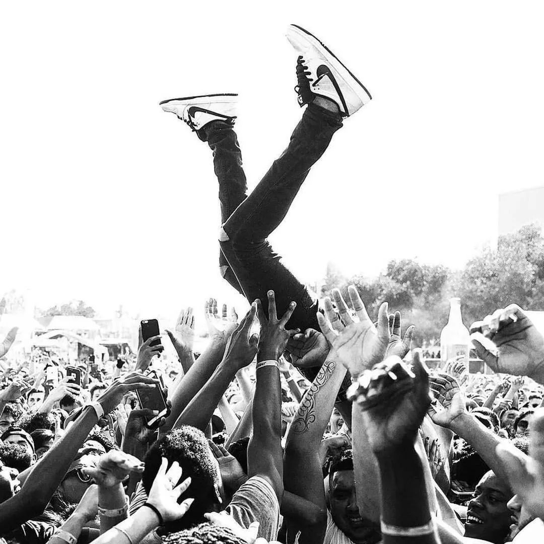 鸳鸯鞋怎样穿,穿鸳鸯鞋如何不尴尬