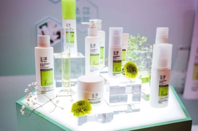 至本修护肌底液和薇诺娜特护霜,至本和薇诺娜水乳