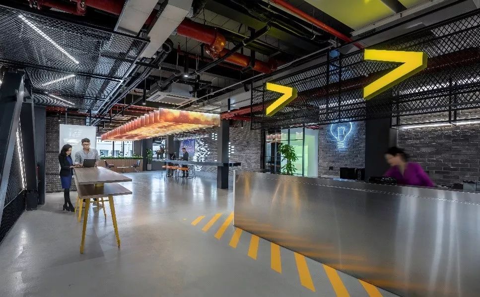 美通企业日报|星巴克中国调整管理团队架构重组业务单元；埃森哲中国数字创新中心在上海启动