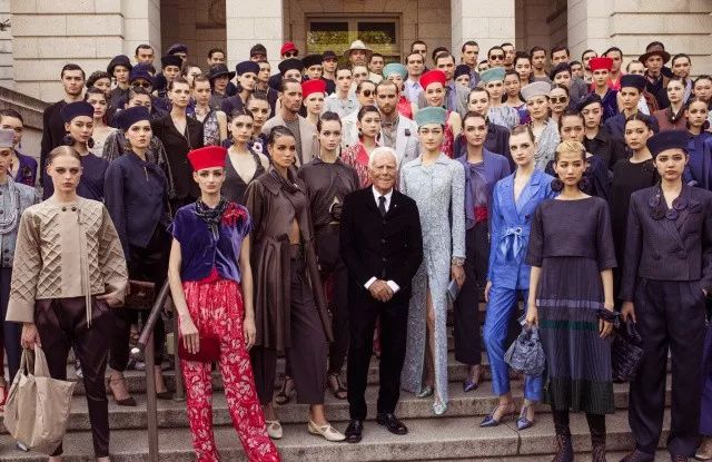 美国网红电商RevolveIPO在即，估值达12亿美元；唯品会或放弃奢侈品；凯特王妃喜爱的时装品牌Reiss将寻求出售