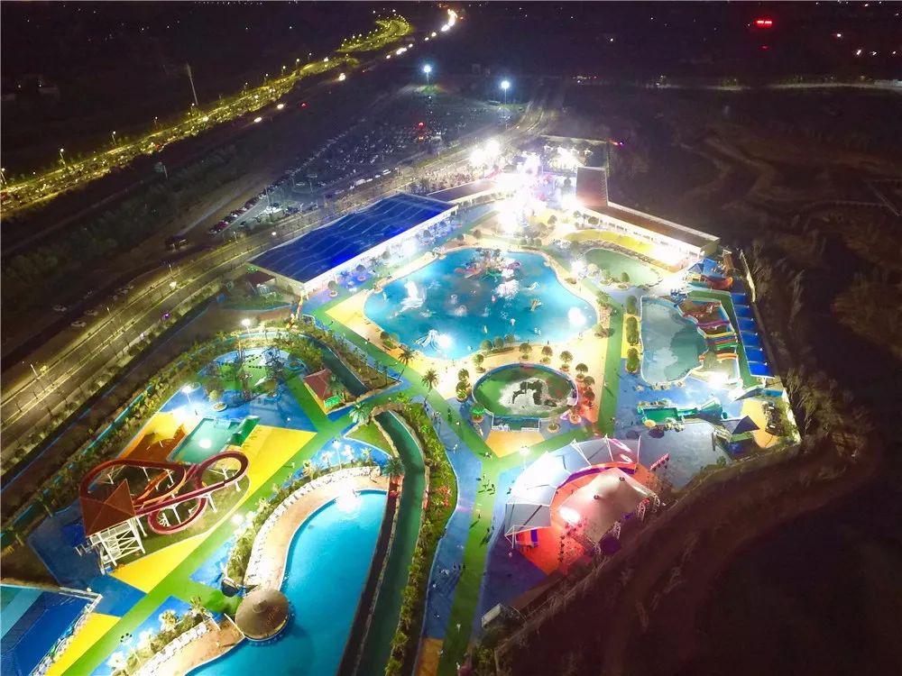 冲鸭游乐场,昭山水上乐园海啸池