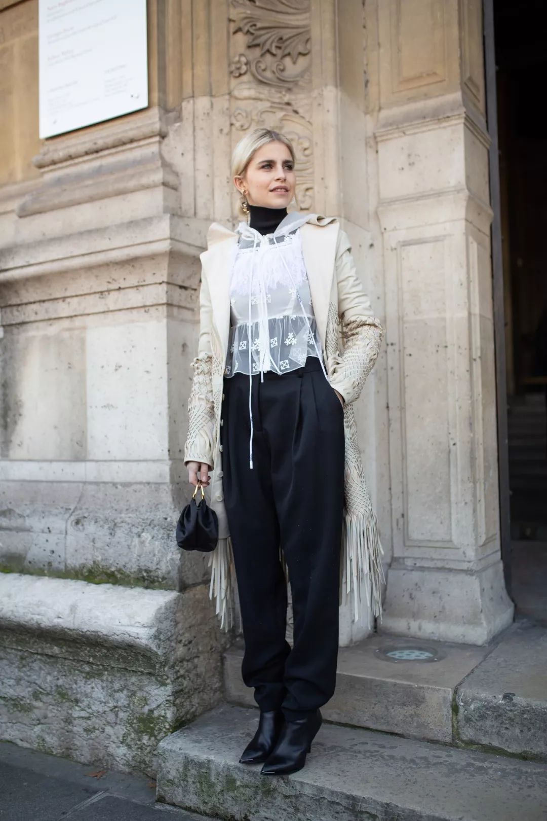 优雅而迷人的雪纺衫,减龄宽松型雪纺衫