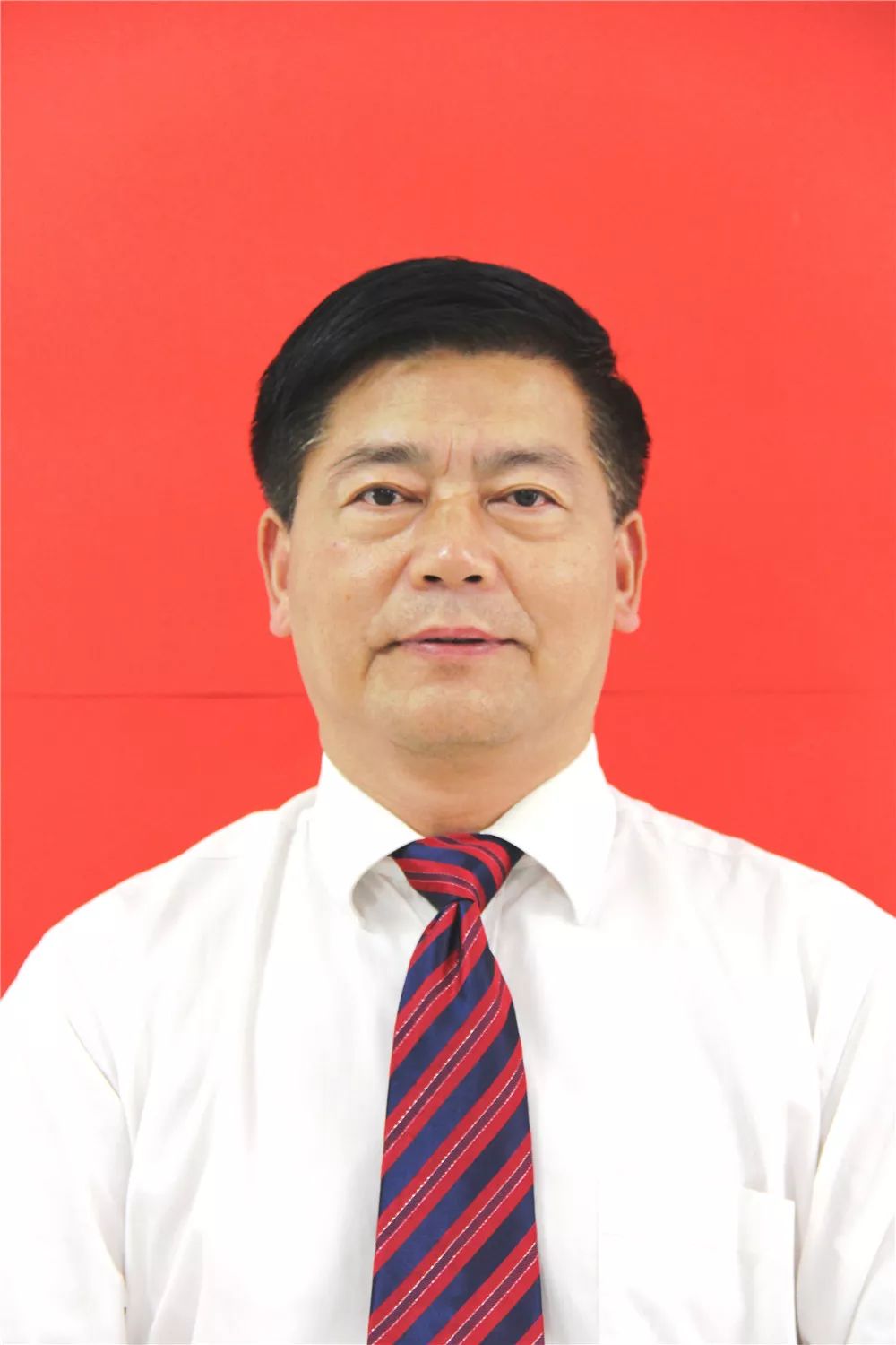 筑巢引凤蝶舞花开——利州区委常委、组织部长张宗虎一行莅临万达中学视察人才工作