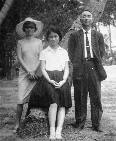 龙应台的小说目送全文,龙应台生平故事