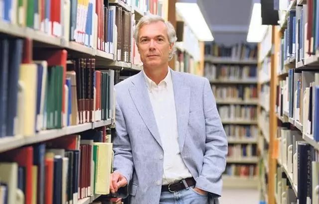 哈佛中国史和剑桥哪个好,哈佛中国史和剑桥中国史