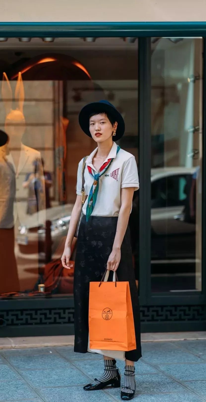 又一件老爹单品翻红了？还能带你嫩回十八岁