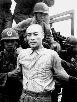 他是我*党**打入敌人内部的“一号人物”，然而却不为人知……