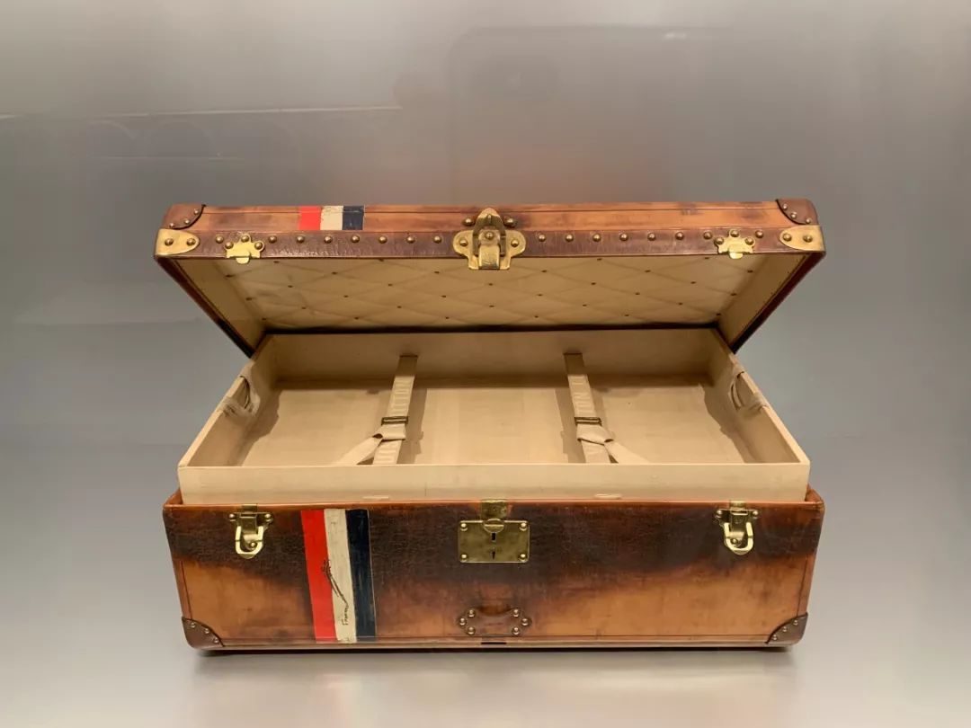 成都看展｜LV竟然出过这么多千奇百怪的箱子