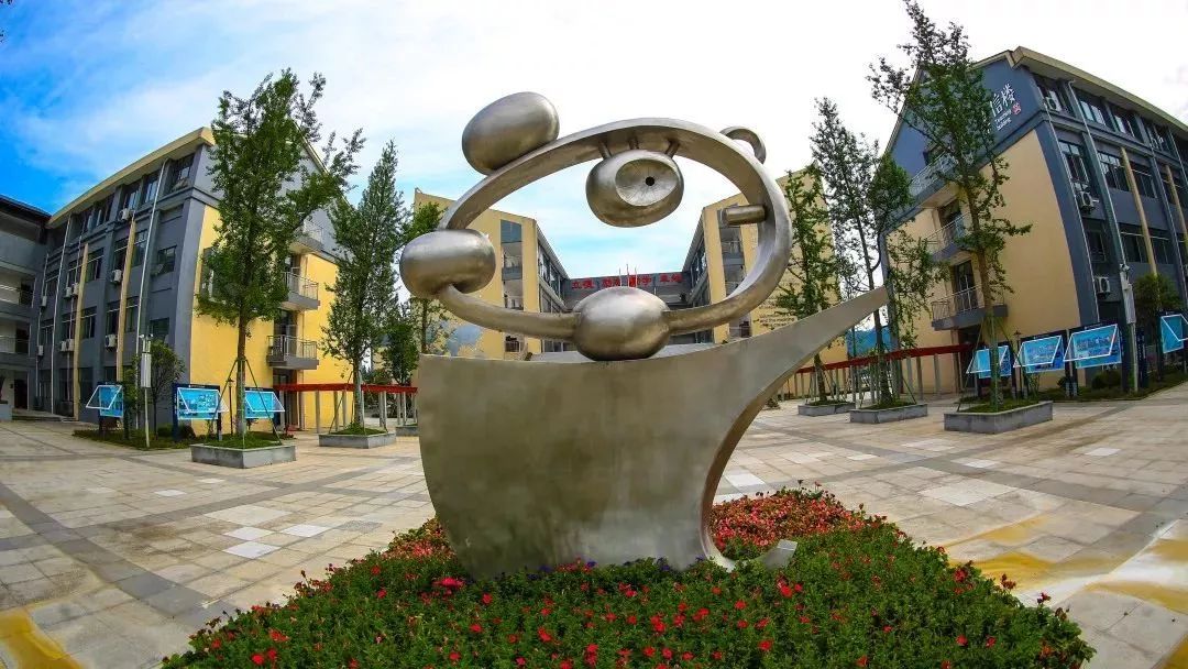 成实外雅安校区为什么选择直升,成实外学校雅安校区费用