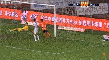 逆转夺冠震撼瞬间,武汉卓尔2:2绝平梅县铁汉