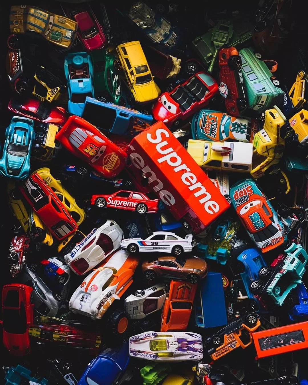 为了鞋带买了一双鞋子,yeezy反光鞋带