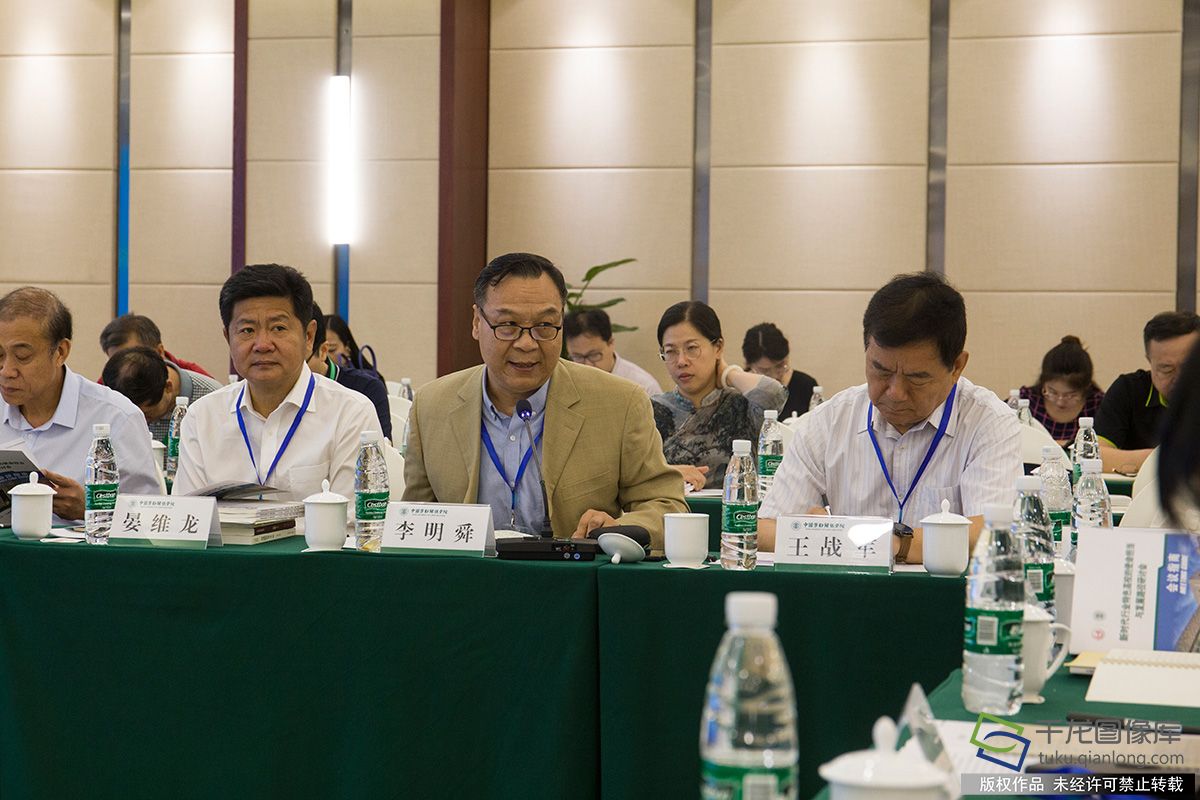 鏂版椂浠ｈ涓氭媴褰撲笌鍙戝睍璺緞,鏂版椂浠ｈ亴涓氶櫌鏍＄殑浣垮懡