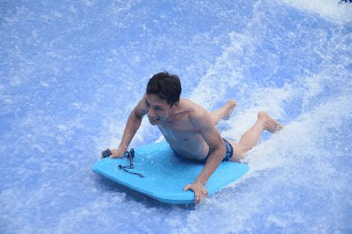 特惠398元起！住五星酒店看《三只小熊》、玩三大乐园，清凉度假任你选