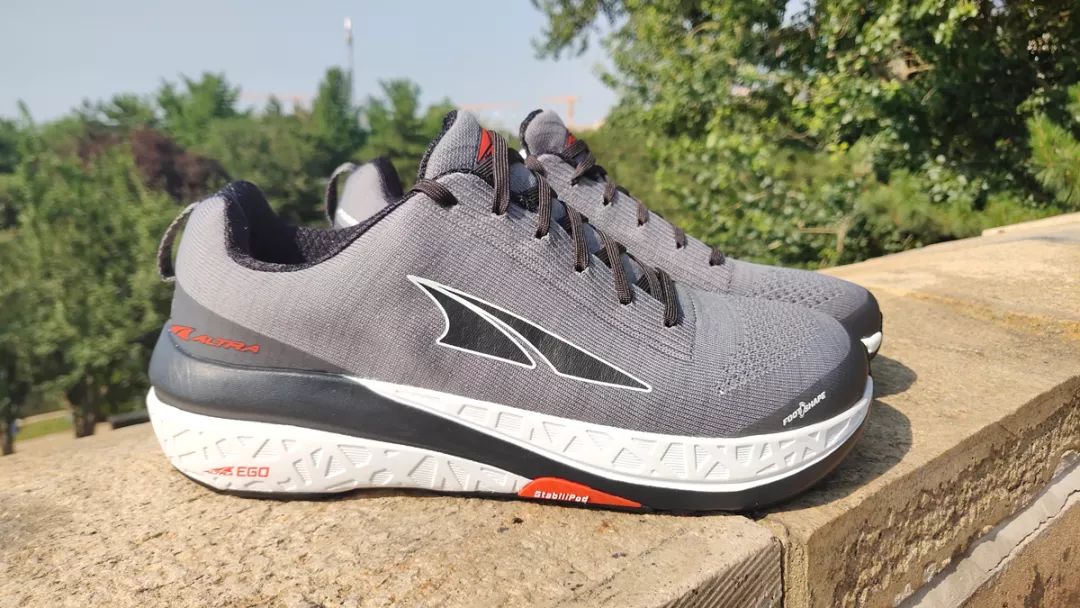 nikegravity跑鞋测评,gravity跑鞋测评